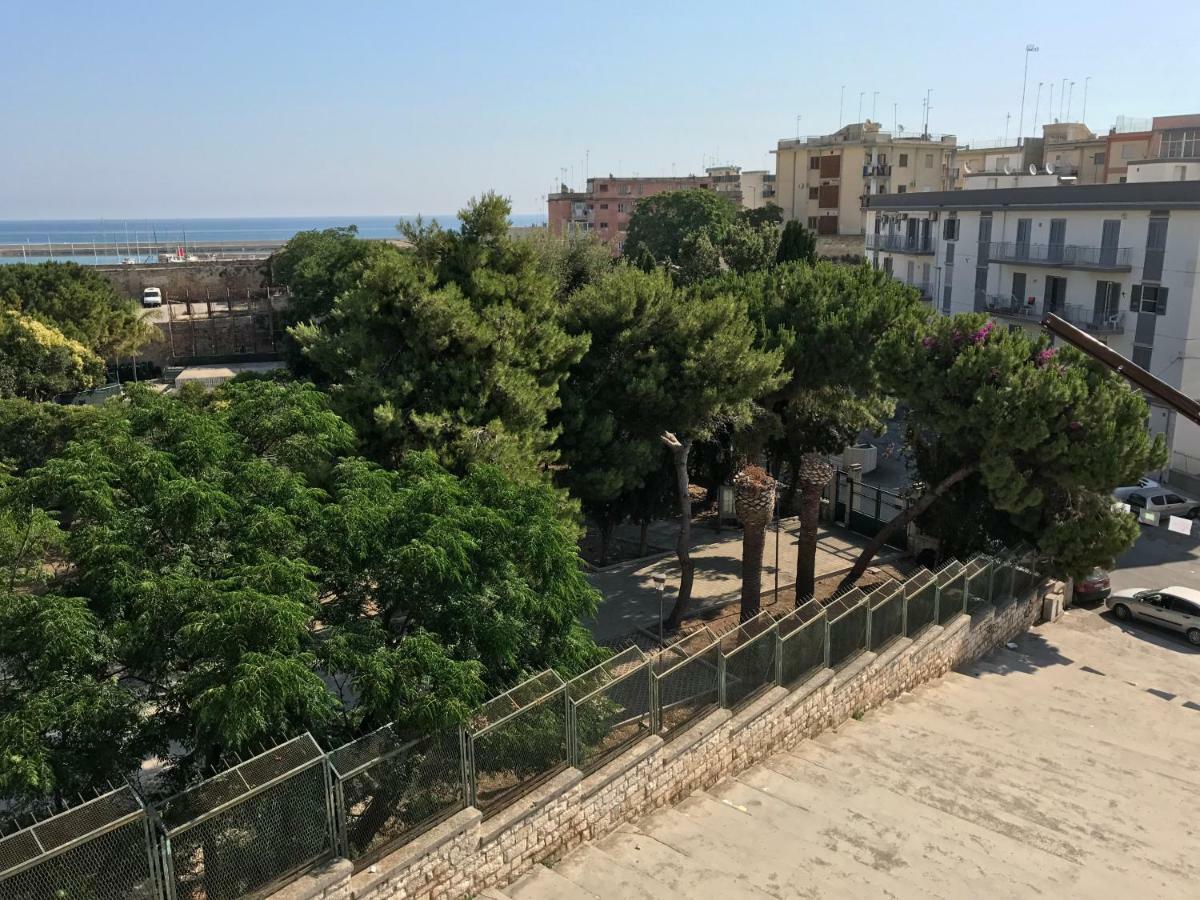 Casa Vacanze La Scalinata Bisceglie Luaran gambar