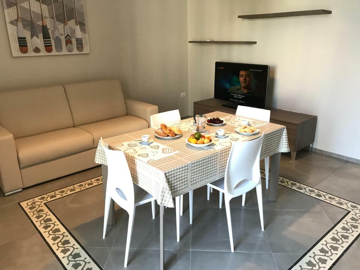 Casa Vacanze La Scalinata Bisceglie Luaran gambar