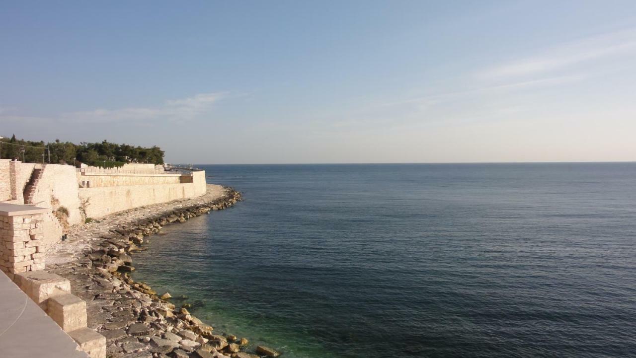 Casa Vacanze La Scalinata Bisceglie Luaran gambar